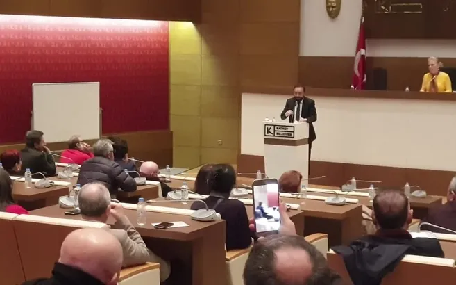 Kadıköy Belediye Meclisinde PKK kavgası!