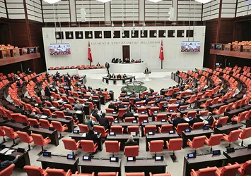 Spor Kulüpleri ve Spor Federasyonları Kanunu Teklifi'nin 13 maddesi kabul edildi