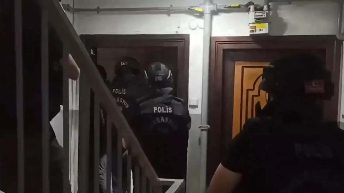 DEAŞ'a ağır darbe! 26 ilde 99 gözaltı