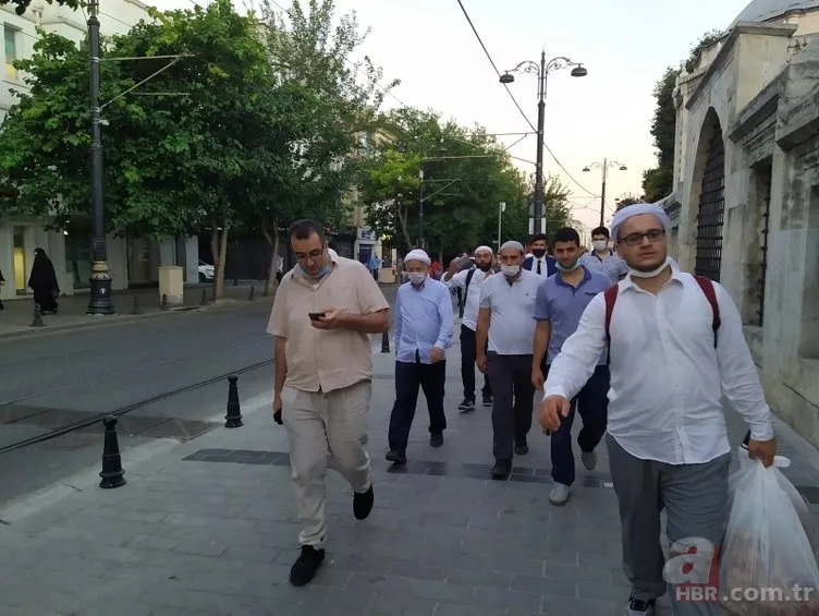 Ayasofya Camii heyecanı sabah kadar uyutmadı! Binlerce kişi toplandı 5