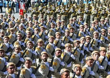 İran'ın "savaş" bütçesi katlandı! Karanlık ordusu Devrim Muhafızları en büyük payı aldı