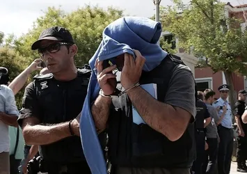 Yunanistan'a kaçan darbecilerin sığınma başvurusu