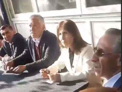 Zeydan Karalar DEM Partililerden fırça yedi! Kirli ittifak bozulmasın diye özür diledi: Ben asla sizin pankartınızı indirmem