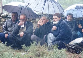 Selde kayboldu, sağanak yağışta defnedildi