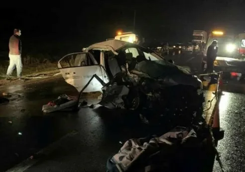 Gaziantep'te hafif ticari araç ile otomobil çarpıştı - 2