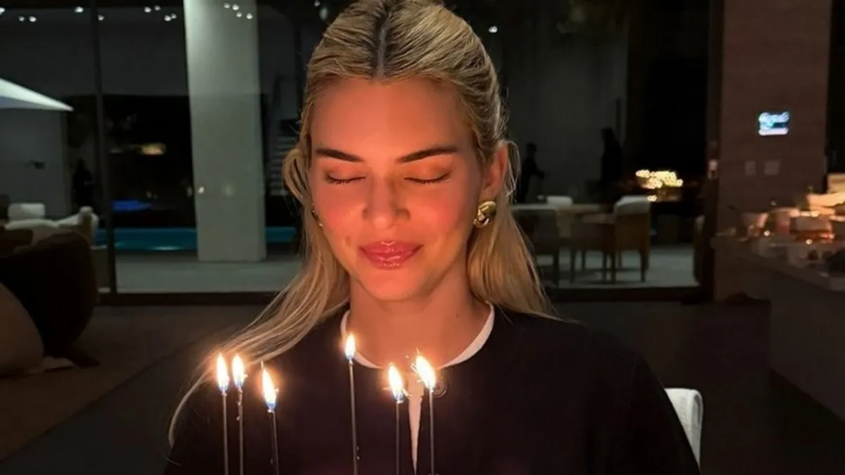 Kendall Jenner sarı saçlarından vazgeçti! Yeni imajını paylaştı