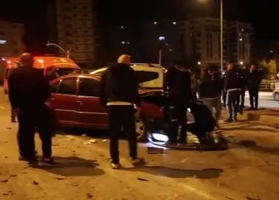 Bursa’da feci kaza: 2 yaralı