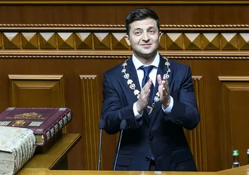 Ukrayna Parlamentosu Zelenskiy’e karşı