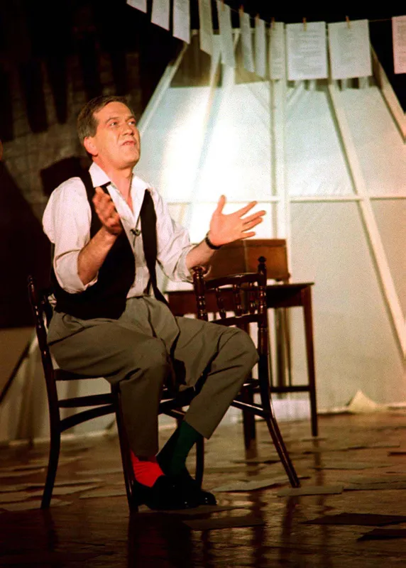 Ferhan Şensoy hayatını kaybetti