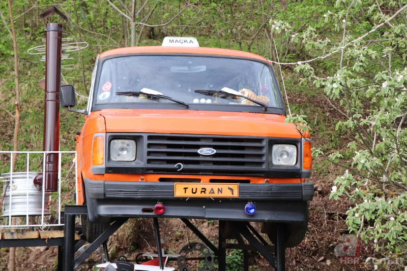 Karadeniz zekasını konuşturdu! Kızları ağaç ev isteyince… 12