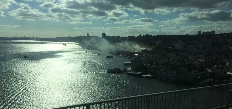 İstanbul Beşiktaş'ta sinema salonunda yangın
