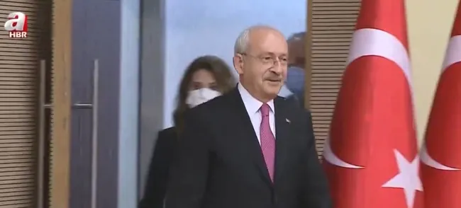 ak-partiden-kilicdarogluna-gayri-milli-tepkisi-boyle-bir-futursuzluk-olabilir-mi-1637910286075.jpg AK Parti’den Kılıçdaroğlu’na gayri milli tepkisi: Böyle bir fütursuzluk olabilir mi? - 6