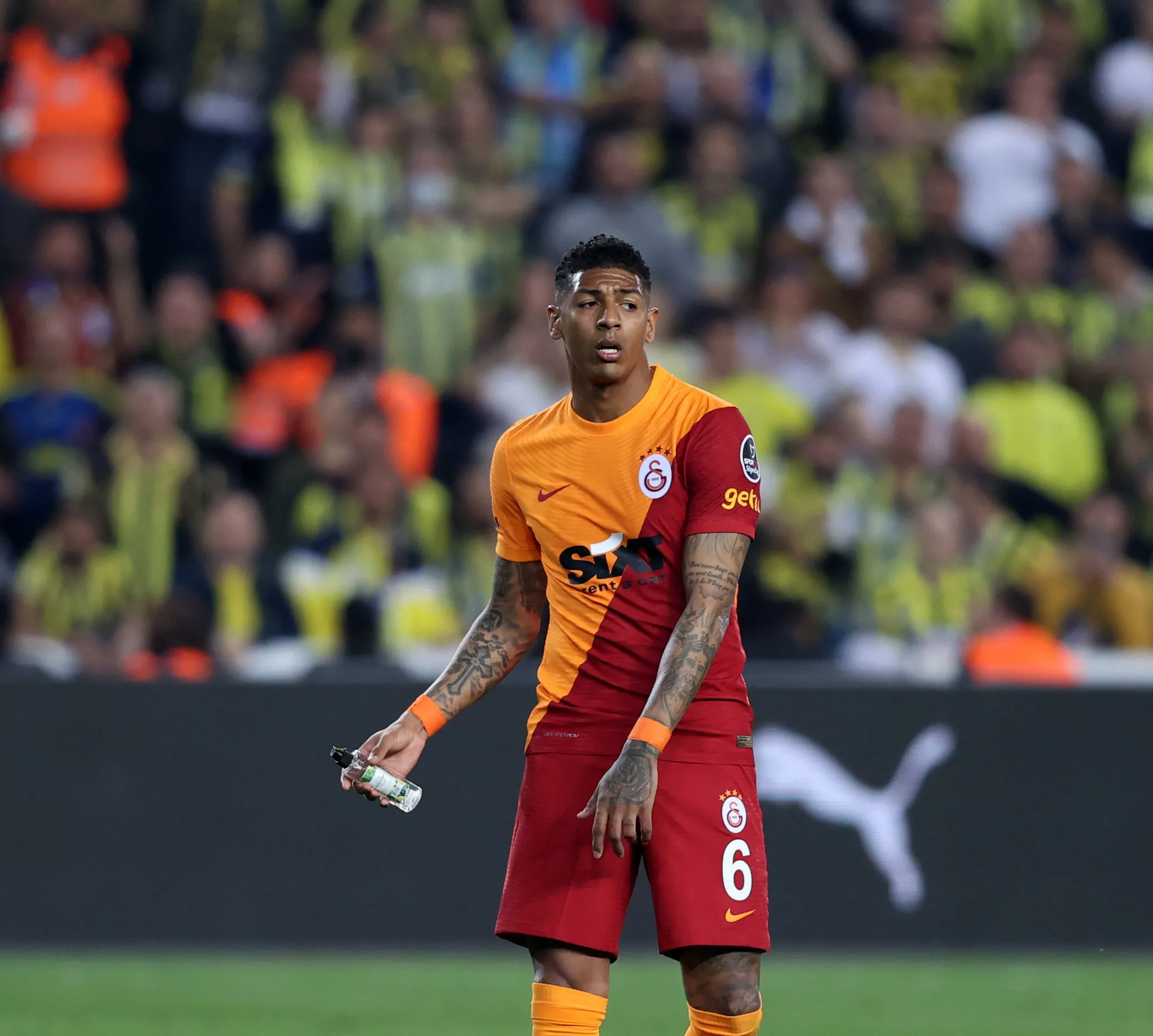 Galatasaray'da Van Aanholt ile yollar ayrıldı! KAP açıklaması geldi