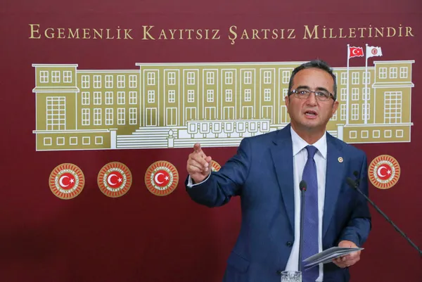 CHP Lideri Kemal Kılıçdaroğlu’na bir şok daha! Bülent Tezcan da ’değişim’ dedi