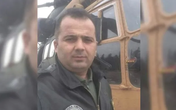 baskan-erdogandna-sehit-piyade-uzman-cavus-hakan-gulun-ailesine-taziye-telefonu-1615069106366.jpg Başkan Erdoğan'dan Şehit Piyade Uzman Çavuş Hakan Gül'ün ailesine taziye telefonu - 1