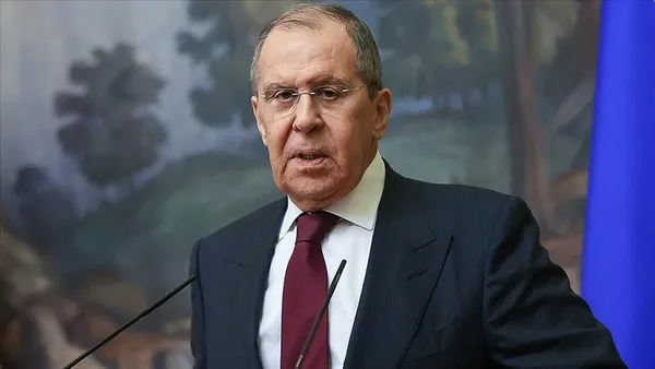 1695742418732.jpg Rusya Dışişleri Bakanı Lavrov’dan ABD hakkında bomba iddia! “Suriye’de tahıl ve petrol kaçakçılığı yapıyor” - 5