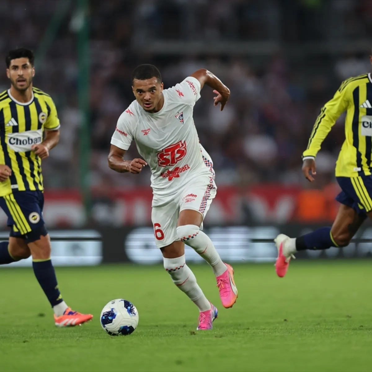 Kanarya Polonya'da turladı! Şampiyonlar Ligi’nde yeni rakip Sturm Graz