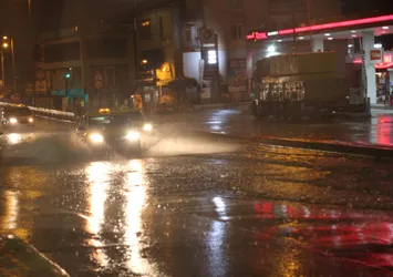 Meteoroloji, İstanbul için saat verdi!
