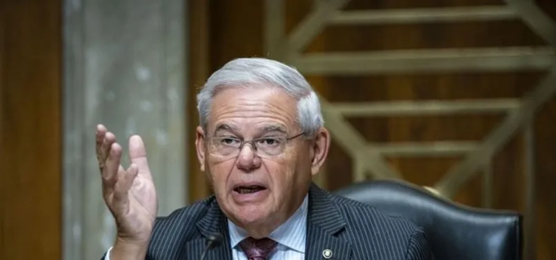 Ne olduğu belli değil! Türkiye düşmanı rüşvetçi Bob Menendez'den bir skandal daha