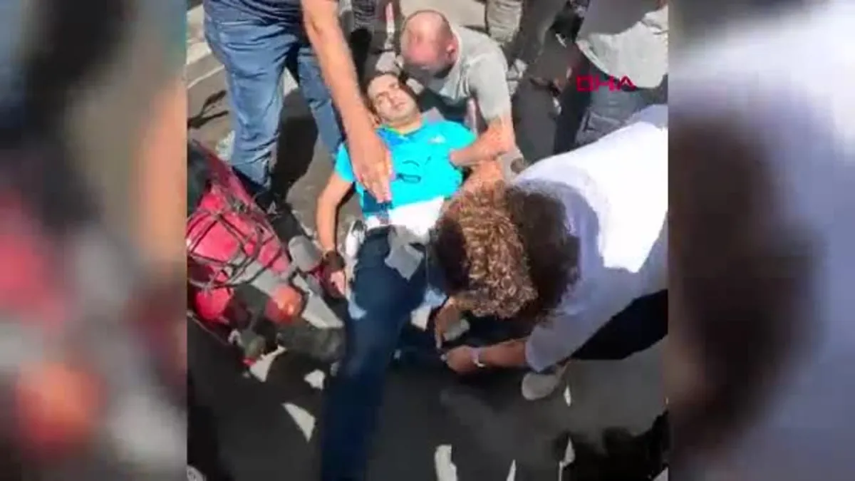 Trafikte yol verme kavgası kamerada!