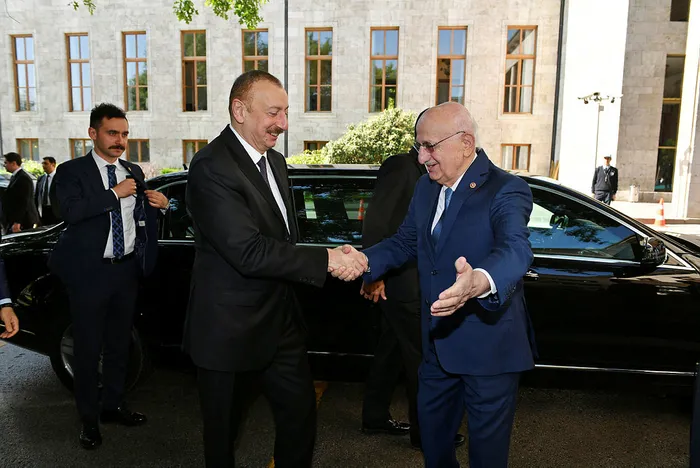 Cumhurbaşkanı Erdoğan, İlham Aliyev'i resmi törenle karşıladı - 5