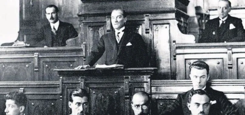 Türkiye Cumhuriyeti 98 yaşında! Yeni bir devrin kapıları açıldı