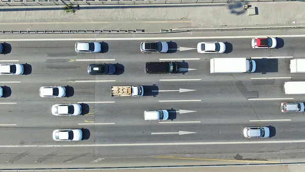 istanbulda-kurban-bayrami-trafigi-basladi-yogunluk-a-haberin-drone-kamerasinda-1687537152510.jpg İstanbul’da Kurban Bayramı trafiği başladı! Yoğunluk A Haber’in drone kamerasında... - 7