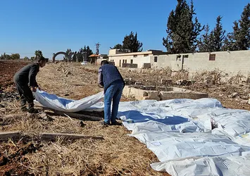 Suriye'de korkunç keşif! Esad rejiminin karanlık izleri: 12'den fazla toplu mezar bulundu