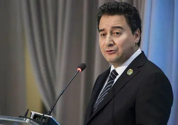 Ali Babacan'ın DEVA Partisi karıştı! Sosyal medyada birbirlerine girdiler