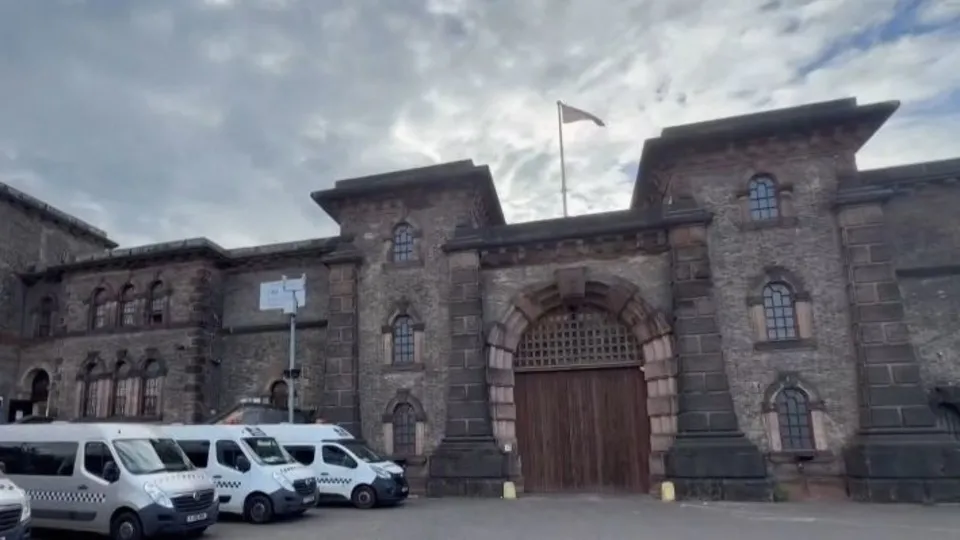 İngiltere yanlış tahliyeleri konuşuyor