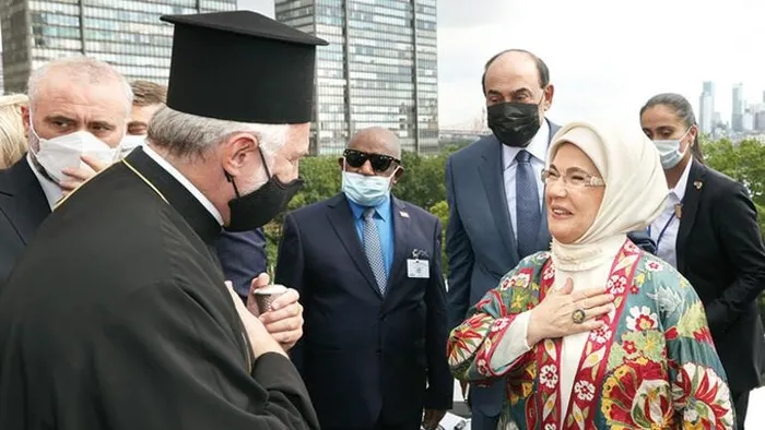 Bu fotoğrafı hazmedemediler! Yunanistan ve Rum kesimi Türkevi'ne giden ABD Başpiskoposuna küstü! - 1