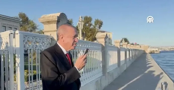 Başkan Erdoğan Fatih fırkateynini selamladı