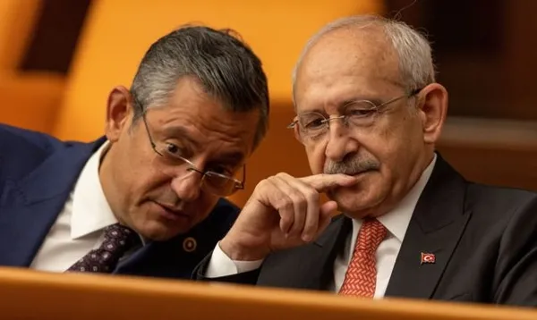 1697003417185.jpg Özgür Özel İYİ Parti ve HDP'ye mavi boncuk dağıttı! Bay Kemal'e protokolden salladı ittifak çağrısı yaptı... - 1