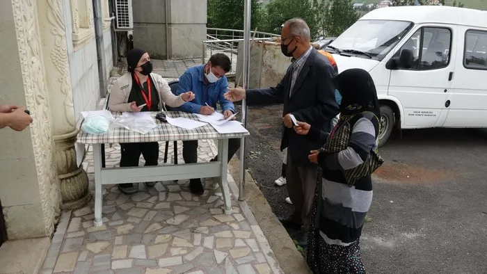 Son dakika: Karadeniz yaylalarında ’aşı’ mesaisi! Sağlık ekipleri kapı kapı dolaşıyor