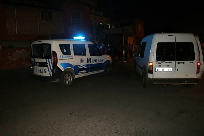Son dakika: Adana'da korku dolu anlar! Evinin önünde pusuya düşürüp tabancayla başından vurdular - 5