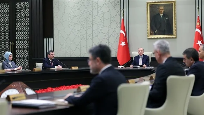 Yılın ilk kabinesi toplandı! Masada hangi konular var?