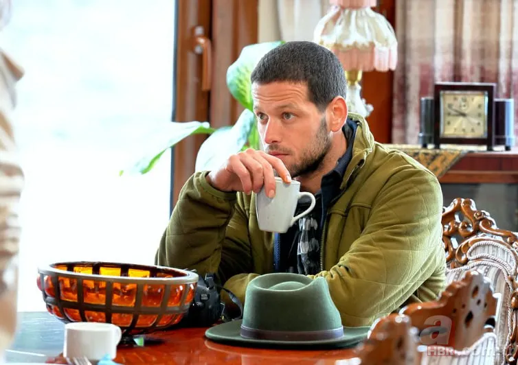 Taşacak Bu Deniz Mikail kim? Rami Narin kaç yaşında, nereli? Hangi dizilerde oynadı? 4