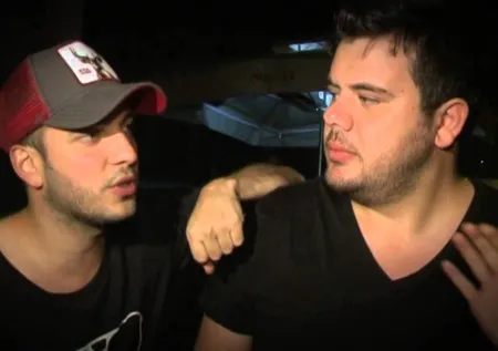 Eser Yenenler ve Oğuzhan Koç’u hiç böyle görmemiştiniz! Çocukluk fotoğrafları sosyal medyayı salladı