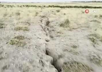 Konya'da yüzey yarıkları tedirgin ediyor