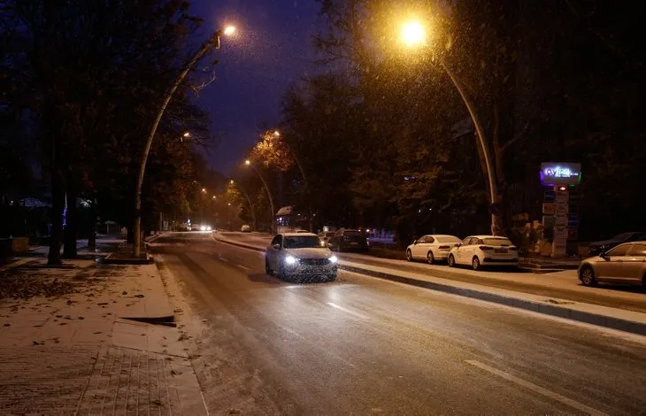 Bugün Ankara’da kar var mı | Başkent güne böyle başladı! Her yanı sardı
