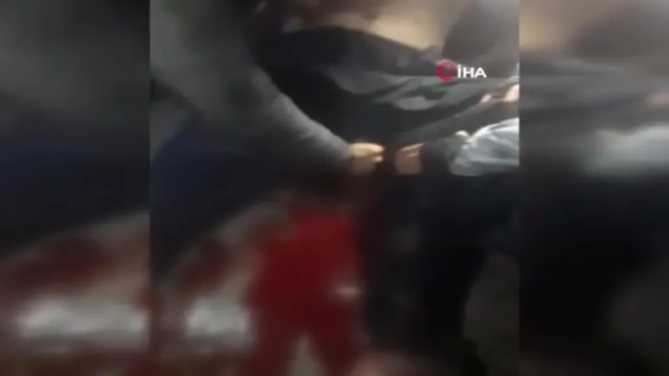 Üsküdar’da bıçaklı kavga : 1 yaralı