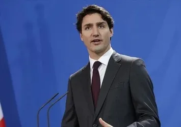 Batı medeniyetsizliği! Siyonist destekçisi Kanada Başbakanı Trudeau'ya protesto: Elleriniz kanlı