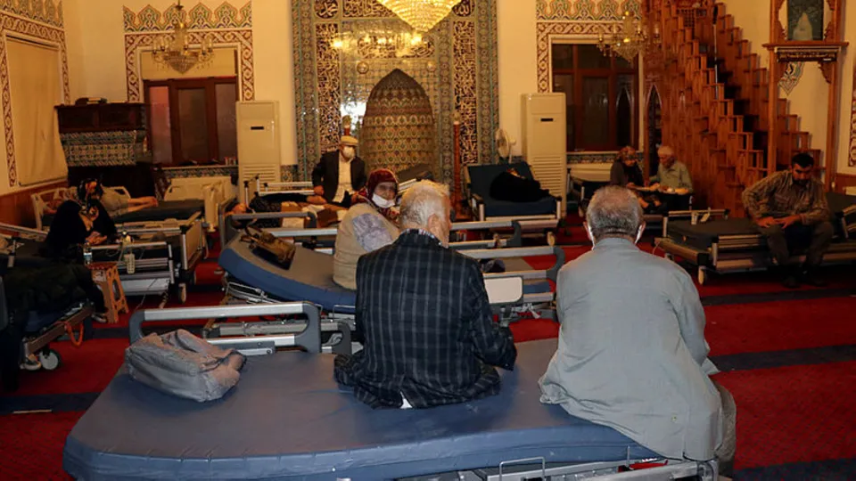 Kastamonu'da sel felaketi! Cami içine sahra hastanesi kuruldu