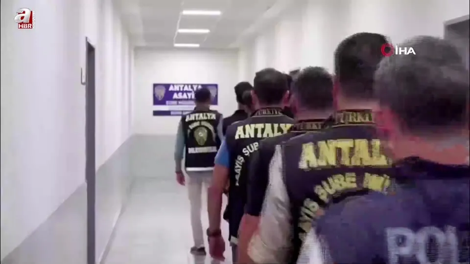 Dolandırıcılık şebekelerine operasyon! 206 tutuklama