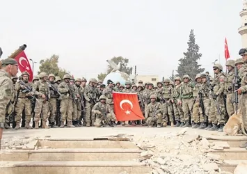 Dünya Afrin'i konuşuyor! Türkiye'nin darbesi YPG'yi sersemletti