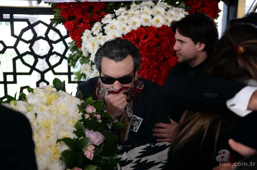 Faciada hayatını kaybeden Mina Başaran ve arkadaşları son yolculuklarına uğurlandı 10