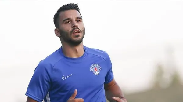 galatatasaray-yeni-sezonun-ilk-transferini-gerceklestirdi-sozumden-donemem-1617736257673.jpg Galatasaray yeni sezonun ilk transferini gerçekleştirdi! "Sözümden dönemem" - 6