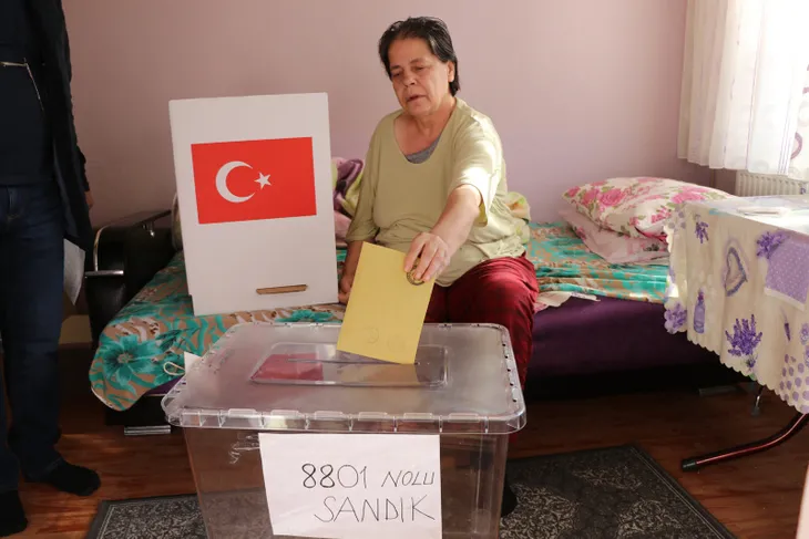 31 Mart yerel seçimlere damgasını vuran kareler