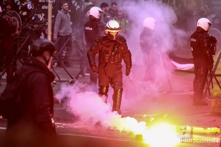 AB ülkesinde sokaklar savaş alanına döndü 2