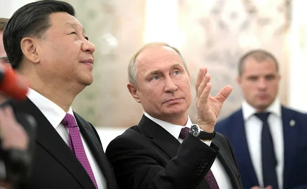 Putin’den Çin açıklaması: Ulusal para birimini...